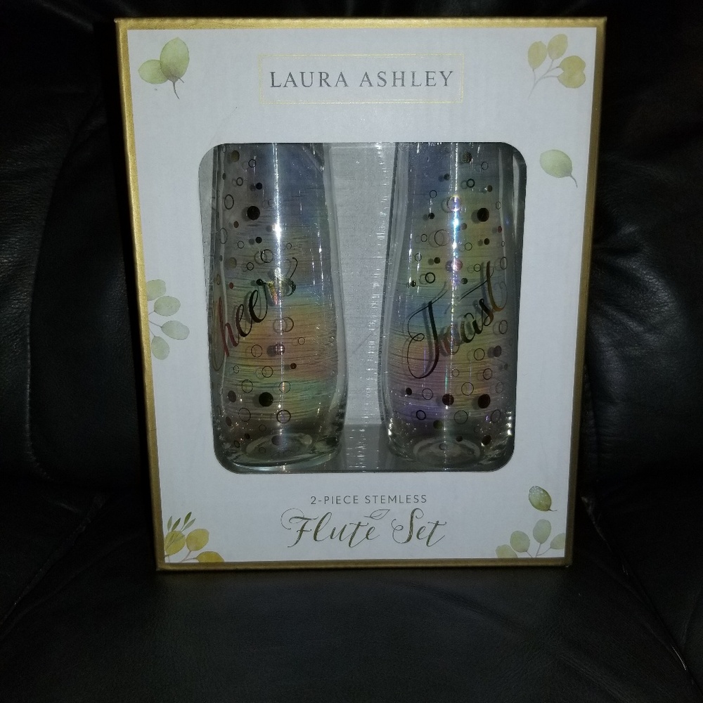 Laura Ashley- 2 piece Stemless Flute set.